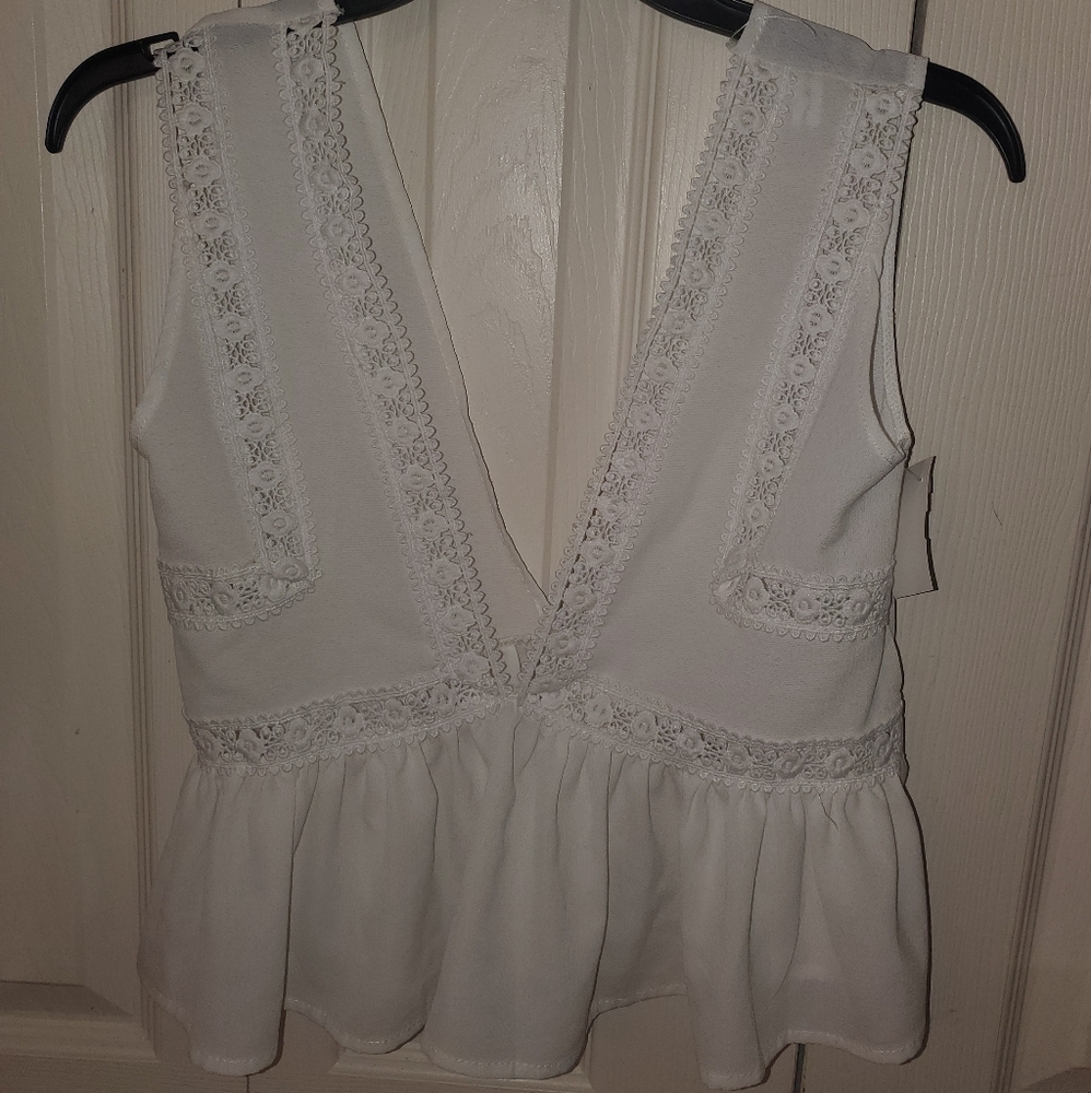 Tilly's white plunging crop top